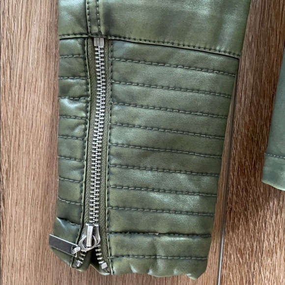 Faux leather jacket- kismet - Picture 4 of 10